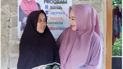 Lisda Hendrajoni Serahkan Bantuan RST untuk Warga Ranah Pesisir