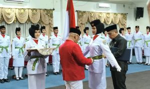 Bupati Yulianto Kukuhkan Paskibraka Pasaman Barat