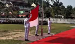 Penuh Khidmat, Paskibraka Sawahlunto Kibarkan